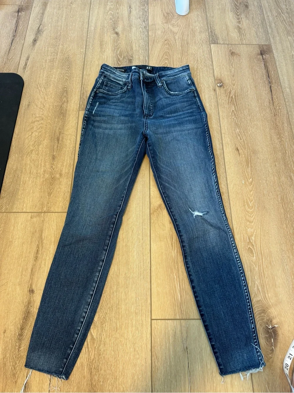 KUT from the Kloth Connie Fab Ab Ankle High Rise skinny jeans size 0